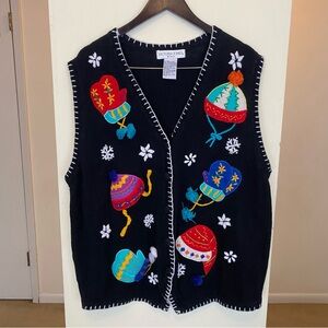 Vintage Victoria Jones Christmas Sweater Vest Womens 2X Hats Mittens Snowflakes